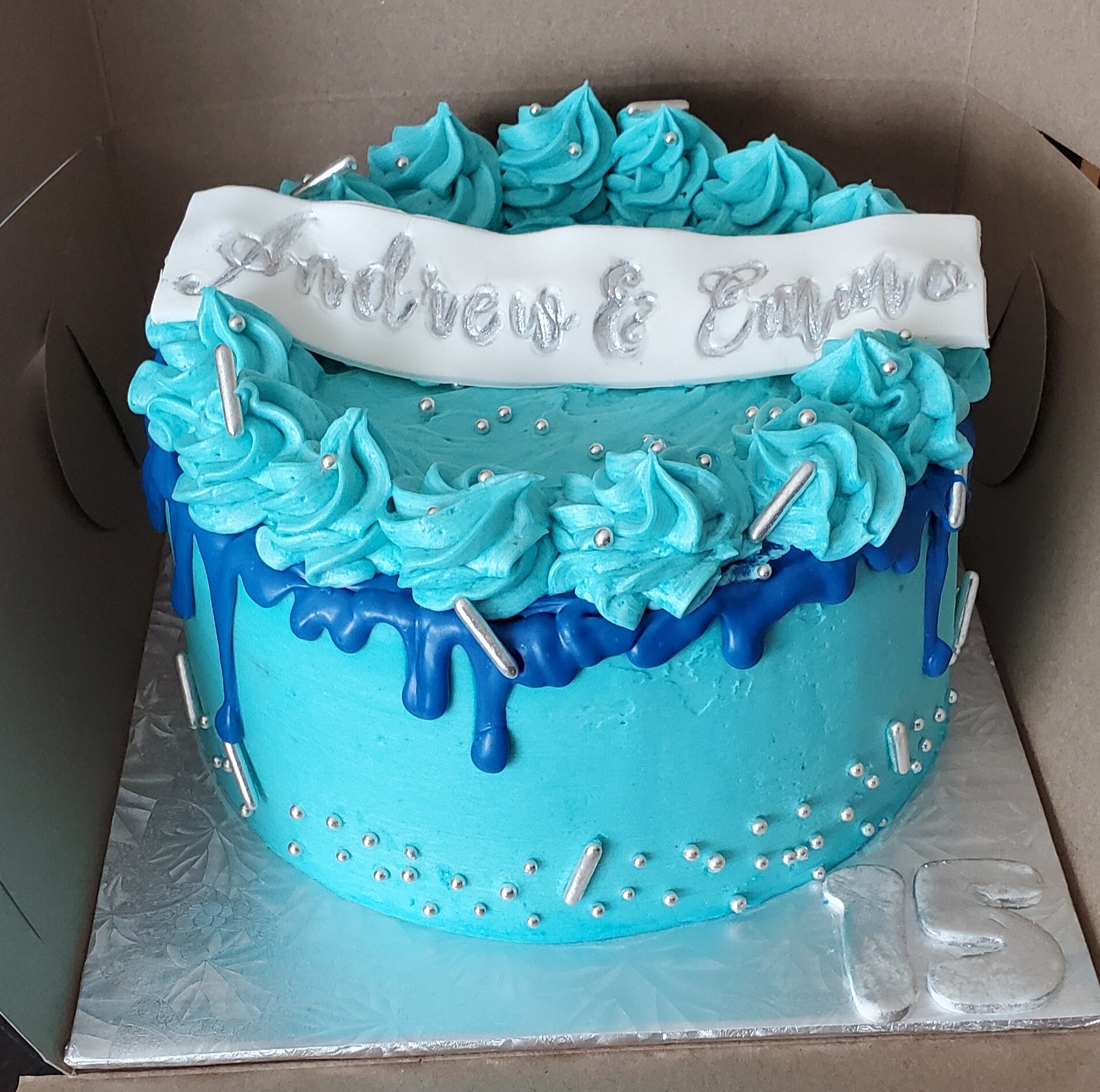 Gâteau Drip Crème