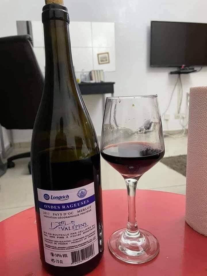 Longrich Vin Rouge – Ondes Rageuses