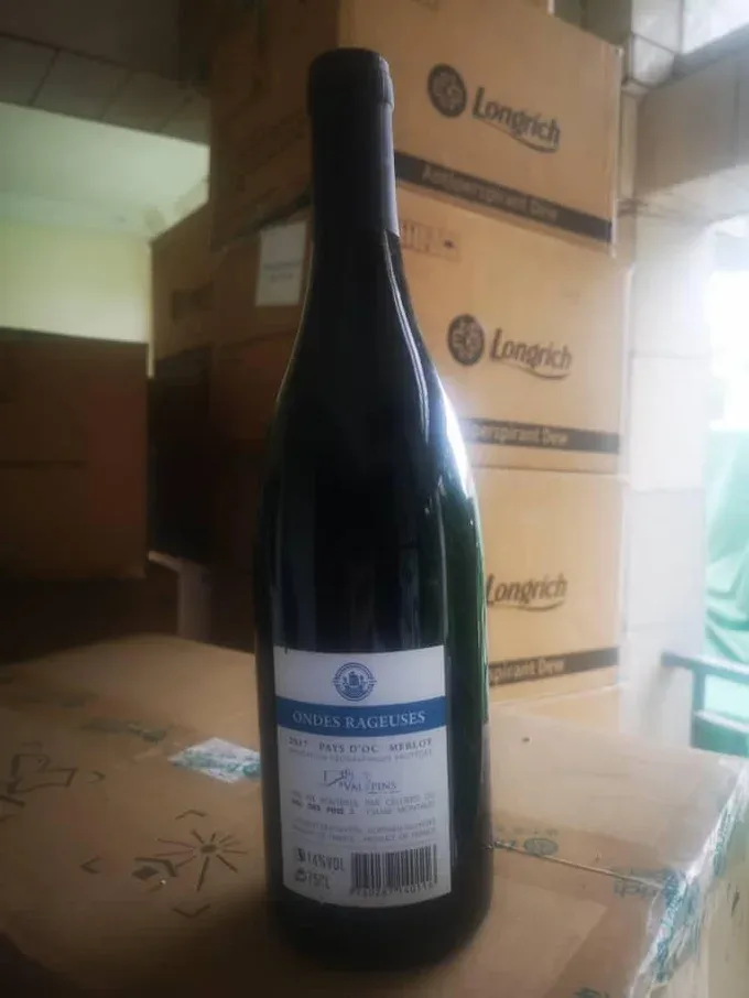 Longrich Vin Rouge – Ondes Rageuses
