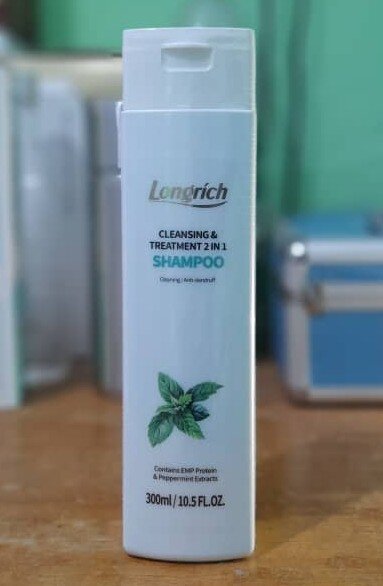 Longrich Cleansing & Treatment – Shampoing 2 en 1 Antipelliculaire – 300 ml