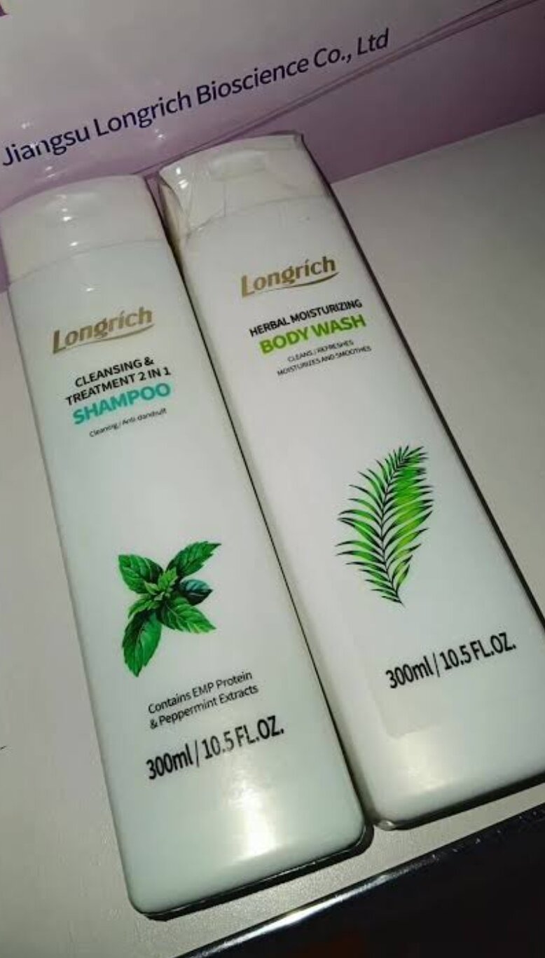 Longrich Cleansing & Treatment – Shampoing 2 en 1 Antipelliculaire – 300 ml