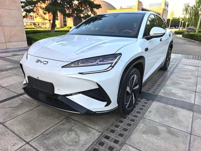 BYD Sea Lion 07 EV, modèle 2024, version longue autonomie 610, boîte automatique.