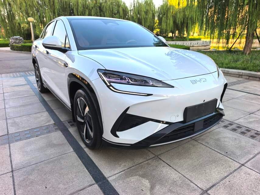 BYD Sea Lion 07 EV, modèle 2024, version longue autonomie 610, boîte automatique.