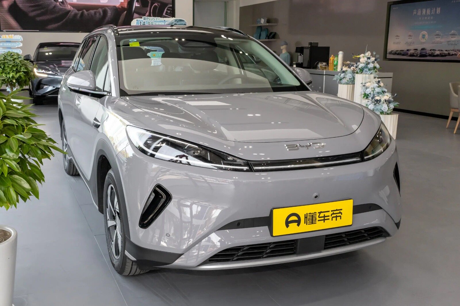 BYD – L’ÉLÉGANCE ÉLECTRIQUE PAR ALPHAROOM 520KM