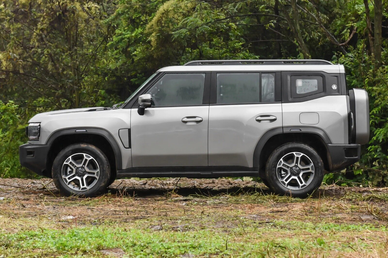 🚙 JETOUR TRAVELER 2026 – 1.5TD EXPLORER
