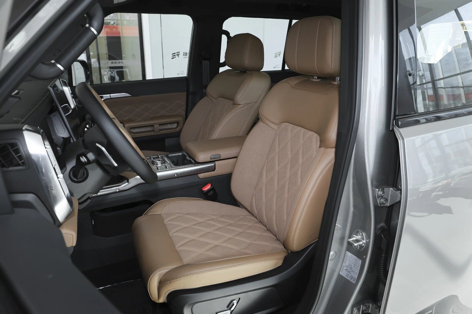 🚙 JETOUR TRAVELER 2026 – 1.5TD EXPLORER